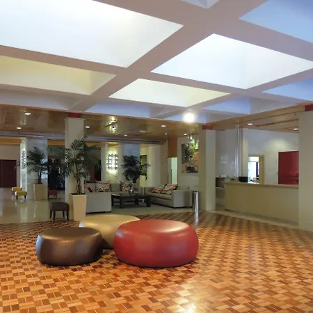 Escuela Cruz Hotel 4*