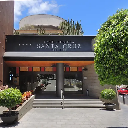 Escuela Cruz Hotel 4*