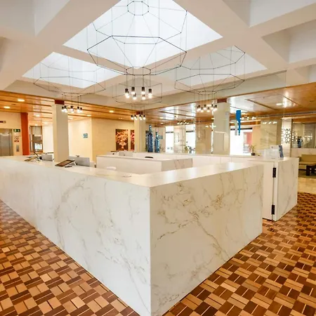Escuela Cruz 4* Санта-Крус-де-Тенерифе