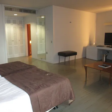 Escuela Cruz Hotell Santa Cruz de Tenerife