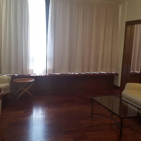 Escuela Cruz Hotell Santa Cruz de Tenerife