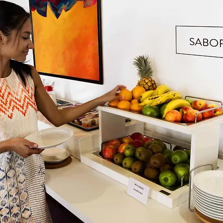 Escuela Cruz Hotell 4*