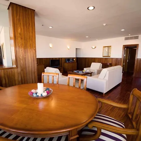 Escuela Cruz Hotel