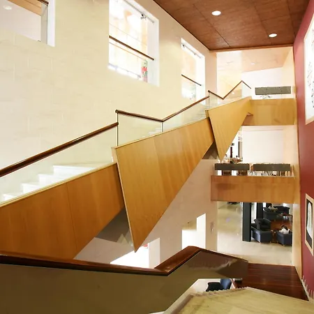 Escuela Cruz Санта-Крус-де-Тенерифе