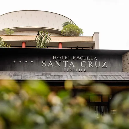 Escuela Cruz Hotel 4*
