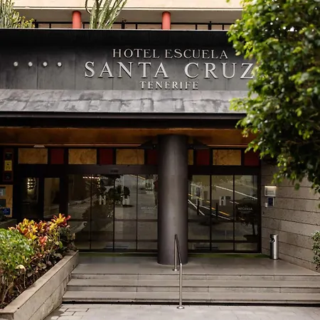 Escuela Cruz Hotel 4*